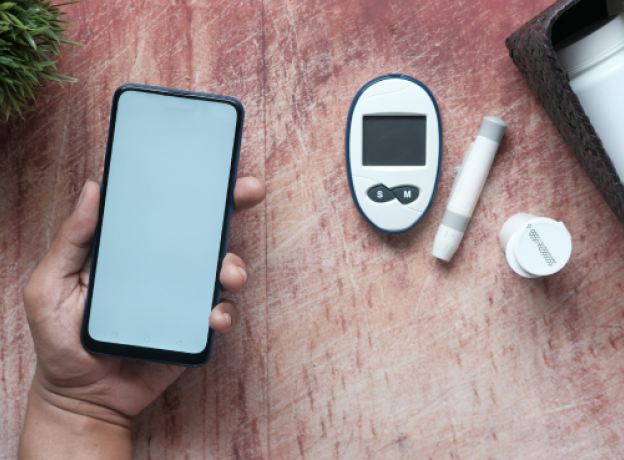 Patient connecting with a clinician through a digital clinic